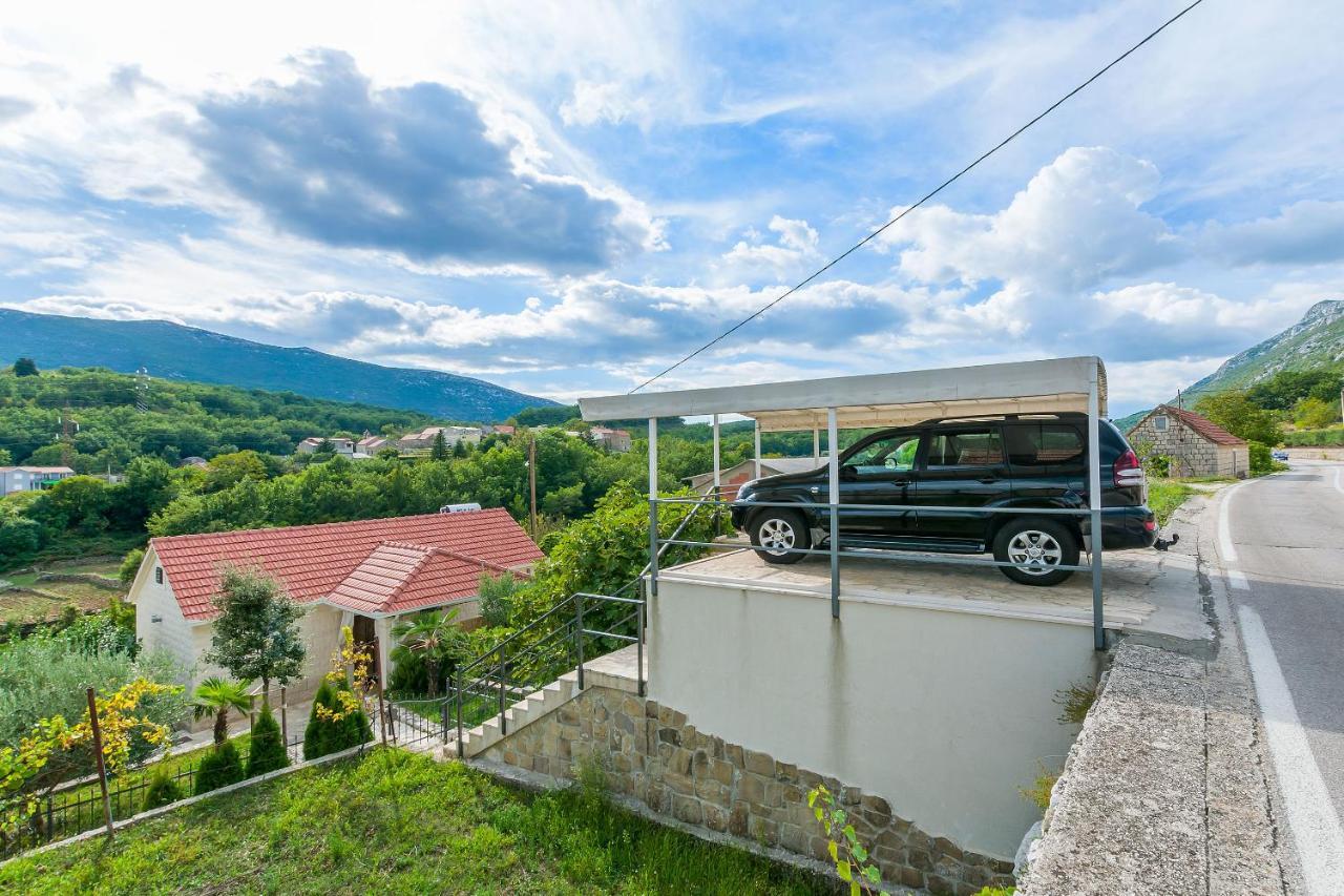 Villa Holiday Home Zvecanje Eksteriør bilde