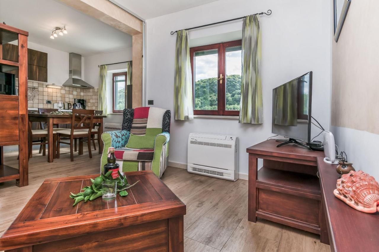 Villa Holiday Home Zvecanje Eksteriør bilde
