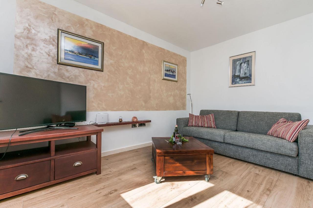 Villa Holiday Home Zvecanje Eksteriør bilde