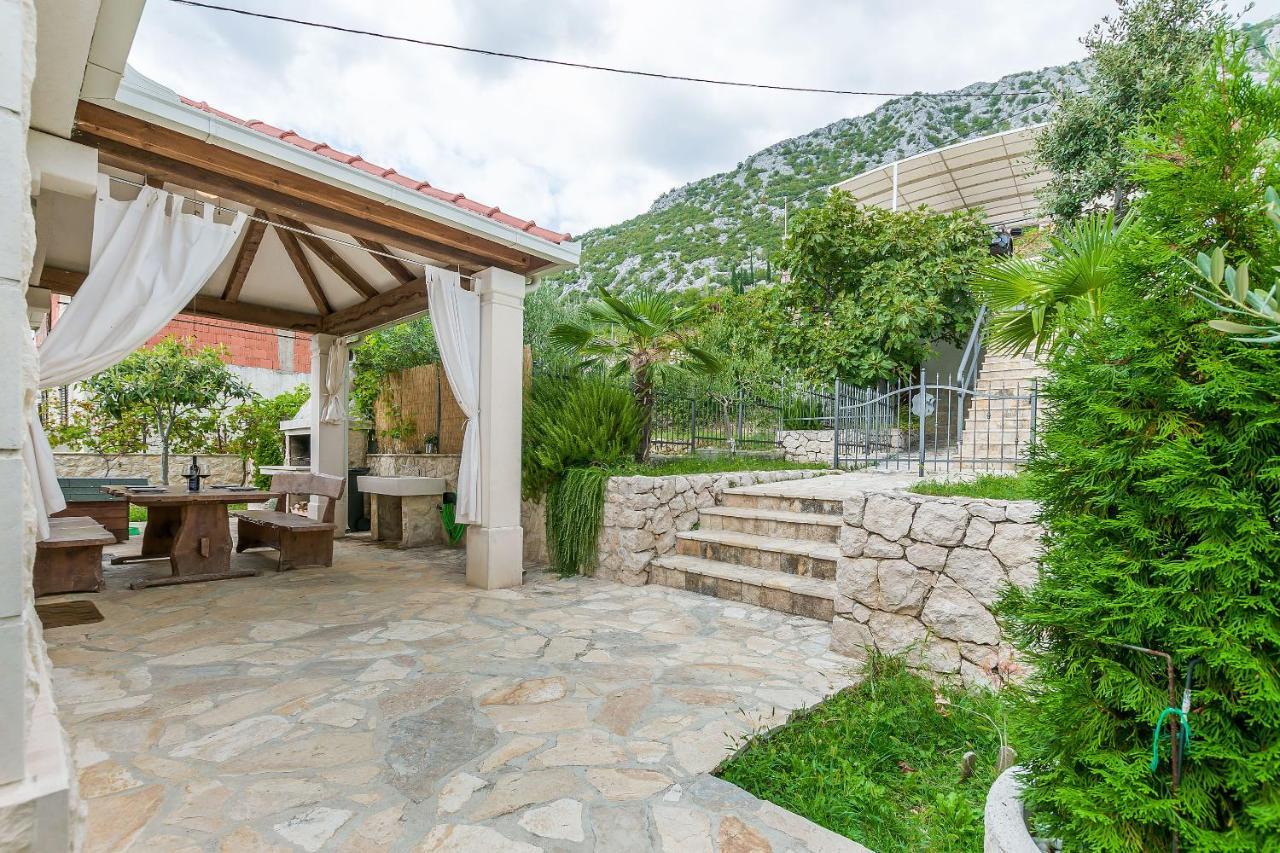 Villa Holiday Home Zvecanje Eksteriør bilde