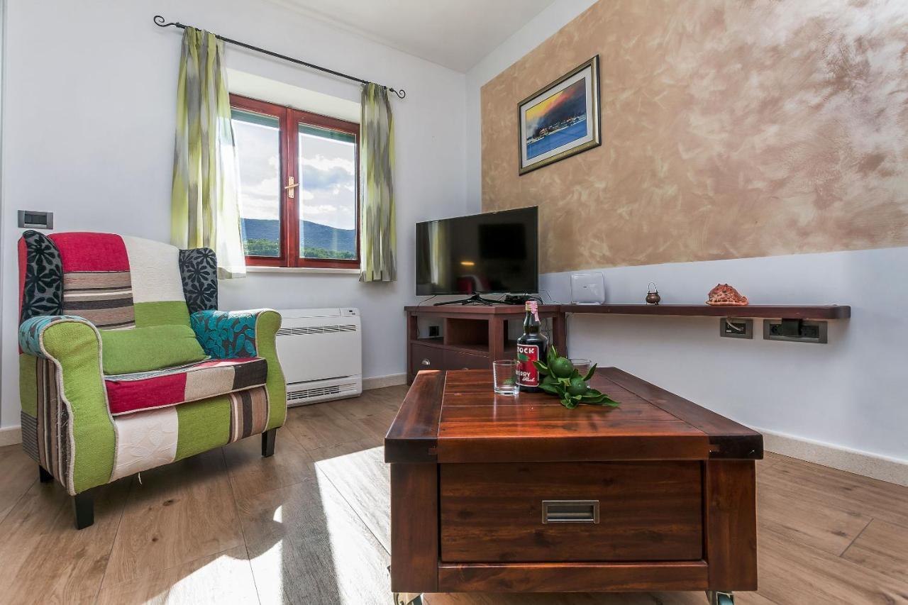 Villa Holiday Home Zvecanje Eksteriør bilde