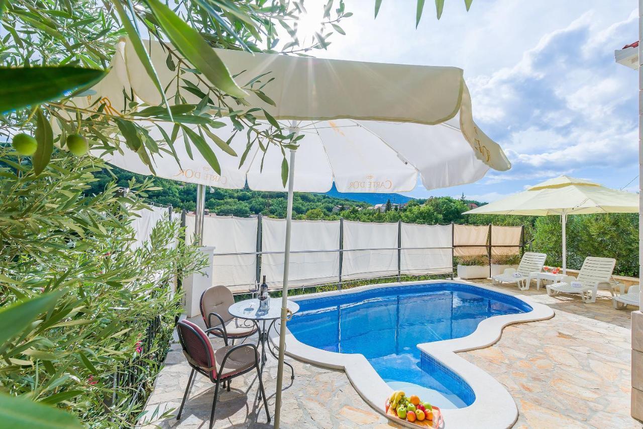 Villa Holiday Home Zvecanje Eksteriør bilde
